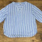 L.L.Bean 100% linen  vertical striped blue beachy blouse Photo 2