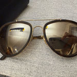 Tortoise Shell Aviator Sunglasses with Burberry Print sides Photo 7