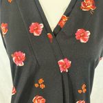 Croft & Barrow  black and red double pleated vneck floral top size medium Photo 2