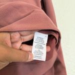 Vuori  Bayview Hoodie Pullover Top Women's Sz Xs Rosewood Thermal Knit Photo 7