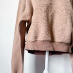 Good American Sherpa Fleece Crewneck Photo 2