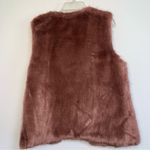 Forever 21 BNWT  Mauve Faux Fur Vest Photo 3