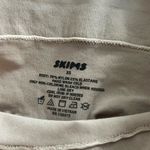 SKIMS  Clay Everyday Sculpt Above the Knee Shorts Size XS NWT Photo 2