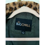 Big Chill Quilted Down Coat Dark Green Leopard Faux Fur Hood Streetwear City Y2K Size L Photo 4