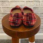 Crown & Ivy Women’s red flannel plaid print flats loafers Size 7 Photo 3