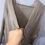 laura's boutique Knit Sweater Photo 3