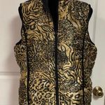 Live a Little animal pattern puffy vest. large. Photo 0