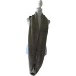 Elegant Gold Knit Infinity Scarf Photo 4