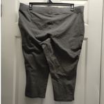 Lane Bryant  Plus Size 22/24 Gray Stretch Elastic Waist Pull-On Crop Capri Pants Photo 1