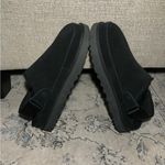 UGG  Goldenstar Cozy Clog Black Photo 4