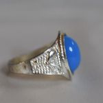 Source Unknown NWOT Electric Blue Energy Smooth Oval Stone Inlay Etched Silver Tone Size10 Ring Photo 3