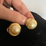Vintae Ciner Cabachon Pearl Clip On Earrings Gold Signed Classic Glam Old Money Photo 0