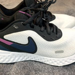 Nike  Revolution 5 White Valerian Blue Womens Size 8 Running Shoes Photo 0