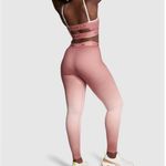 PINK Ultimate High Photo 2