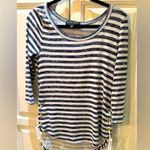 Almost Famous Casual White/Navy Ruched 3/4 Sleeve Blouse M Photo 0