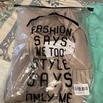 Beautiful meant 2B oversized sweater with pocket.Brand new.Ordered2 by mistake Size XL Photo 7