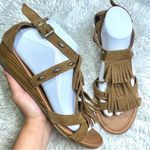 Minnetonka Merriam Suede Leather Fringe Sandals Tan Brown Low Wedge Women’s 9 Photo 0