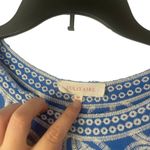 Solitaire Solitare Women's Size Medium Blue Thread‎ Embroidered Floral Vacation Top Photo 3