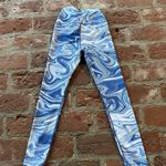 Carbon38 Marble Swirl Blue & White High Photo 12