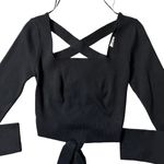 Lilis Women Long sleeve criss cross back crop top sweater Black size Large Photo 3