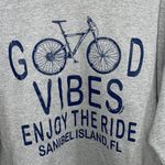 Gildan vintage look good vibes crewneck Photo 1