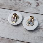 Vintage Clip On Earrings White Circle Photo 4
