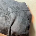 Lululemon  Align High Rise Leggings Pants 28" Black Gray Camo FLAW Women's Size 0 Photo 10