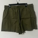 Laundry by Shelli Segal NEW Pleated Lace-Up Shorts in Olive, Size XL Photo 4