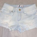 No Boundaries EUC Light Wash Denim Semi Stretch Short Shorts 1 Photo 2