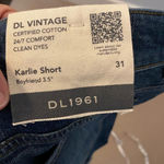 DL1961  Karlie Boyfriend short 3.5 inseam distressed blue denim/jean size 31 Photo 4