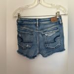 American Eagle  hi rise distressed shortie crochet pocket detail size 4 Photo 8