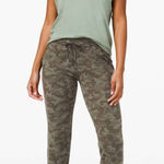 Lululemon Ready to Rulu Jogger size 2 in green camouflage print Photo 0