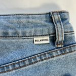 Billabong Women’s Denim Raw Hem 5 pocket Shorts Sz 26-EUC Photo 4