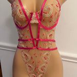 Dbylxmn Women Fashion Sexy Lace Eyelash Lace Neck.. Photo 0