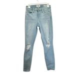 Frame  Le High Skinny jeans Size 26 in a light blue wash with distressed knees. Photo 3
