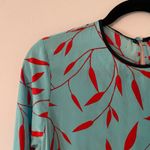 Diane Von Furstenberg  Blue Green Floral Blouse 100% Silk Flowy Women's size 8 Photo 2