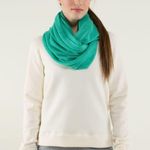 Lululemon  Om Onward Scarf Photo 2