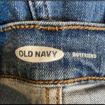 Old Navy Lightly Distressed Size 4 Medium Wash Boyfriend Style Jean Shorts. Photo 3