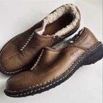 UGG  Bettey 1928 Shearling Lined Brown Leather Tan Slip-On Shoes Size 7 Photo 6