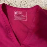 FIGS  pink scrub top size large Photo 1