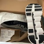 on cloud 5 Running Sneakers Photo 5