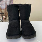 UGG  Women's Bailey Bow‎ II Boots size 6 Photo 3
