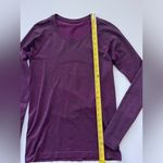 Lululemon athletica Swiftly Tech LS Shirt 2.0 -Size 8 Photo 4
