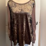 Umgee  USA long sleeve army green shirt. Large with drawstring sleeves. Photo 1