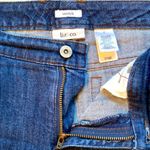 Liz & Co | Blue stretchy jeans. See measurements in pictures. Photo 3