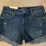 DL1961  Karlie Boyfriend short 3.5 inseam distressed blue denim/jean size 31 Photo 2