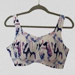 KNIX Woman’s Catalyst Sport Bra Photo 1