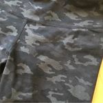 Fabletics  Camouflage PowerHold Low Rise (7 in) Leggings, Black, Gray, Camo, XS Photo 4