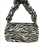 SheIn black and white zebra print shoulder bag Photo 4
