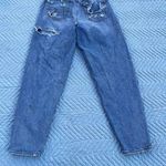 American Eagle High Rise Distressed Relaxed Mom Jeans Size 6 XLong Photo 7